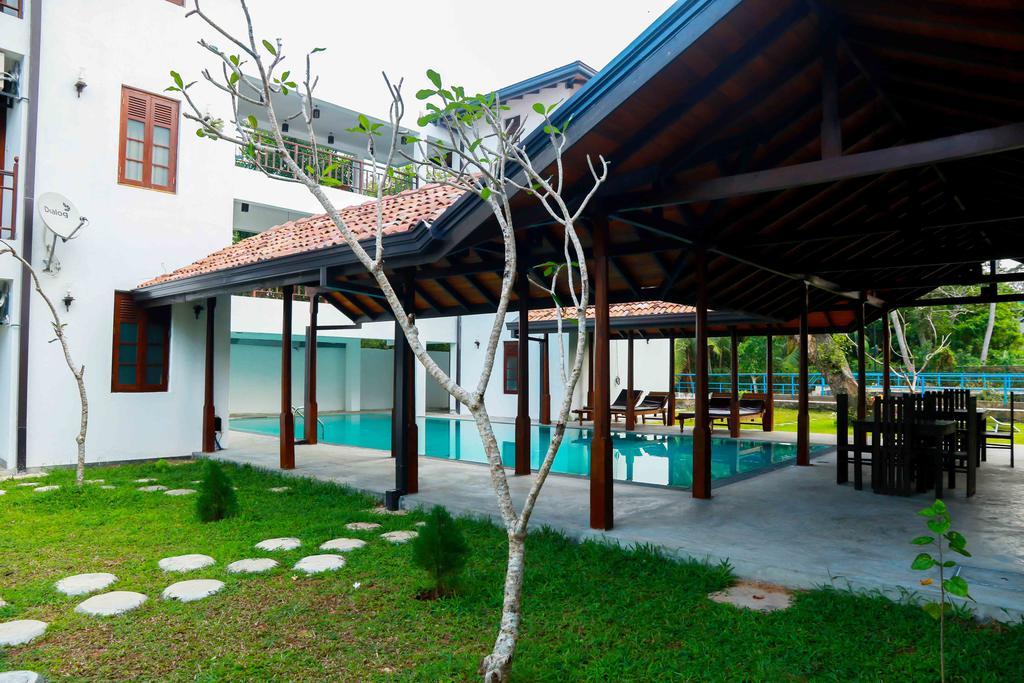 Lagoon Boutique Hotel Tangalle Bagian luar foto