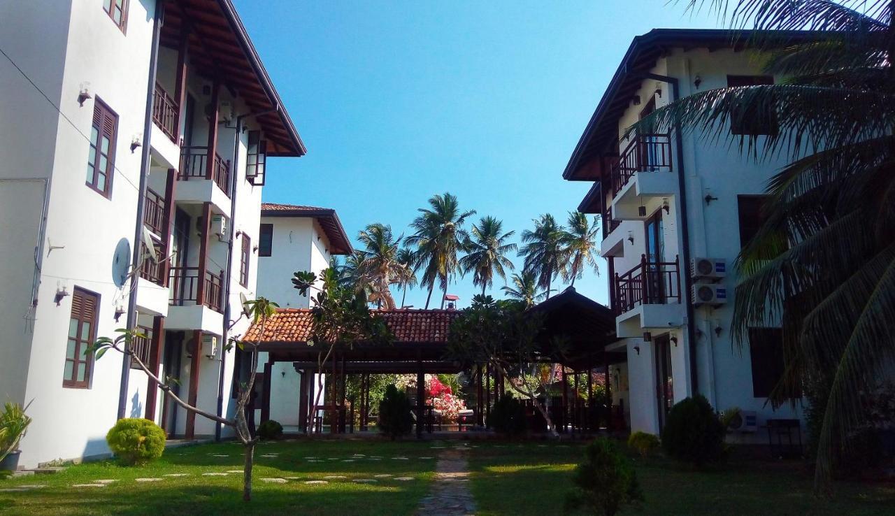 Lagoon Boutique Hotel Tangalle Bagian luar foto